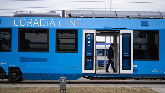 CORADIA ILINT: ALSTOM PRESENTS THE WORLD'S FIRST HYDROGEN PASSENGER TRAIN IN POLAND